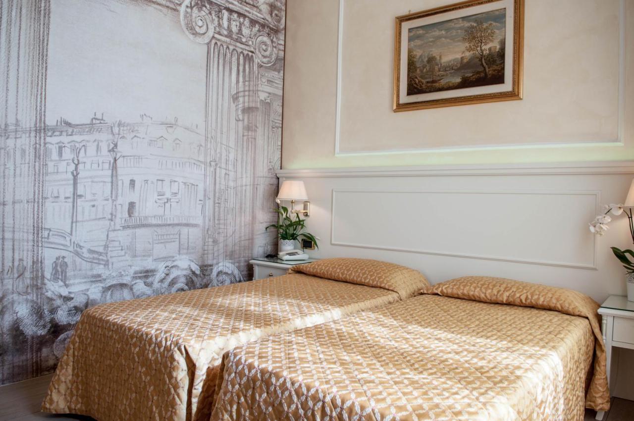 Quarto com Cama de Casal ou 2 de Solteiro