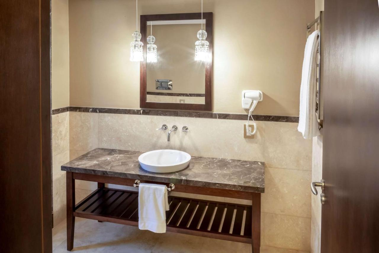 Suíte VIP com Cama King-size - Não Fumantes