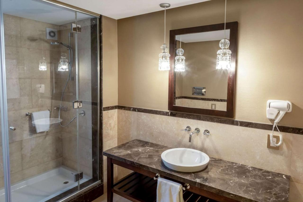 Quarto Superior com 2 Camas de Solteiro - Não Fumantes