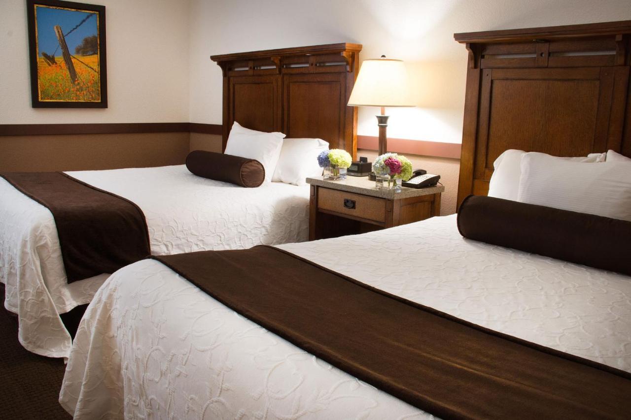 Queen Room with Two Queen Beds