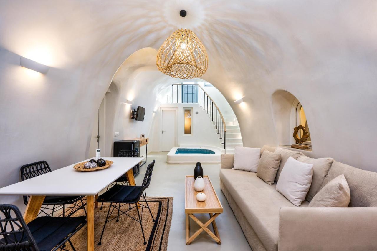 King Suite carved into the rock with indoor hot tub