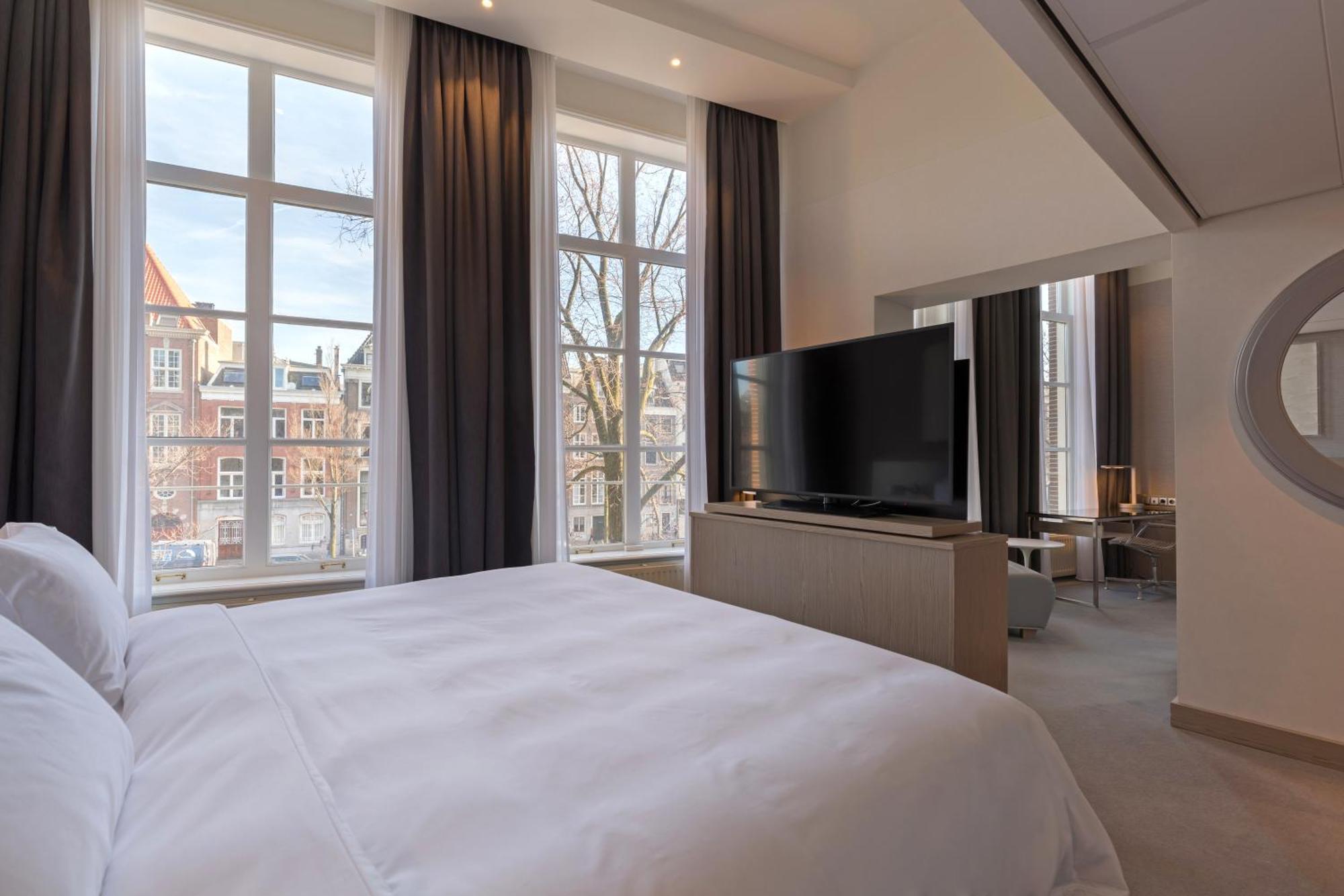 Premium Double or Twin Room Canal View