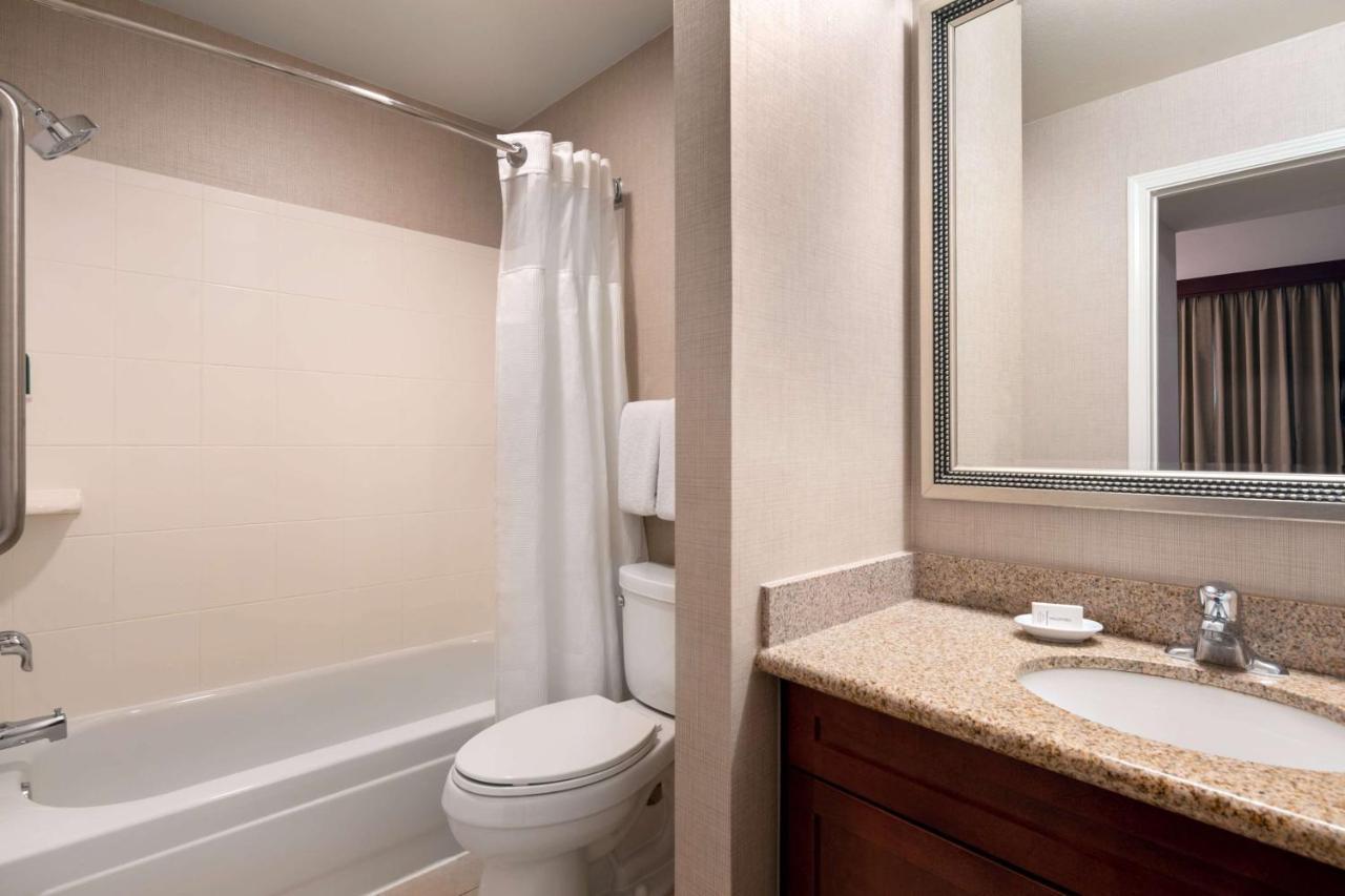 Two Bedroom Suite King Each