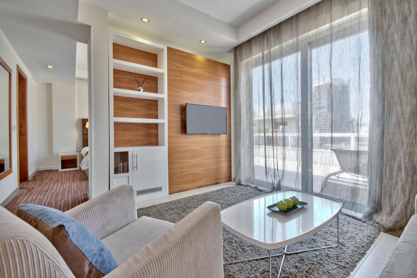 Suite,1211859193:JPEG