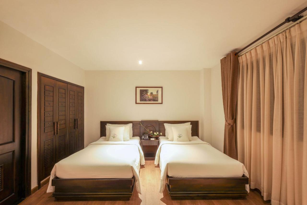 Premier Twin Room with Free minibar