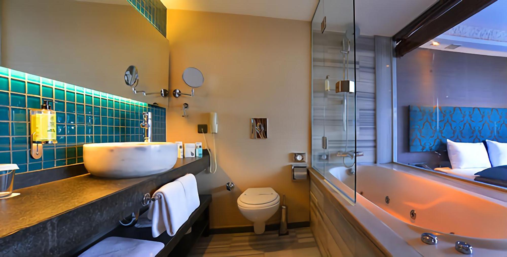 Executive Double Room Bath Balcony