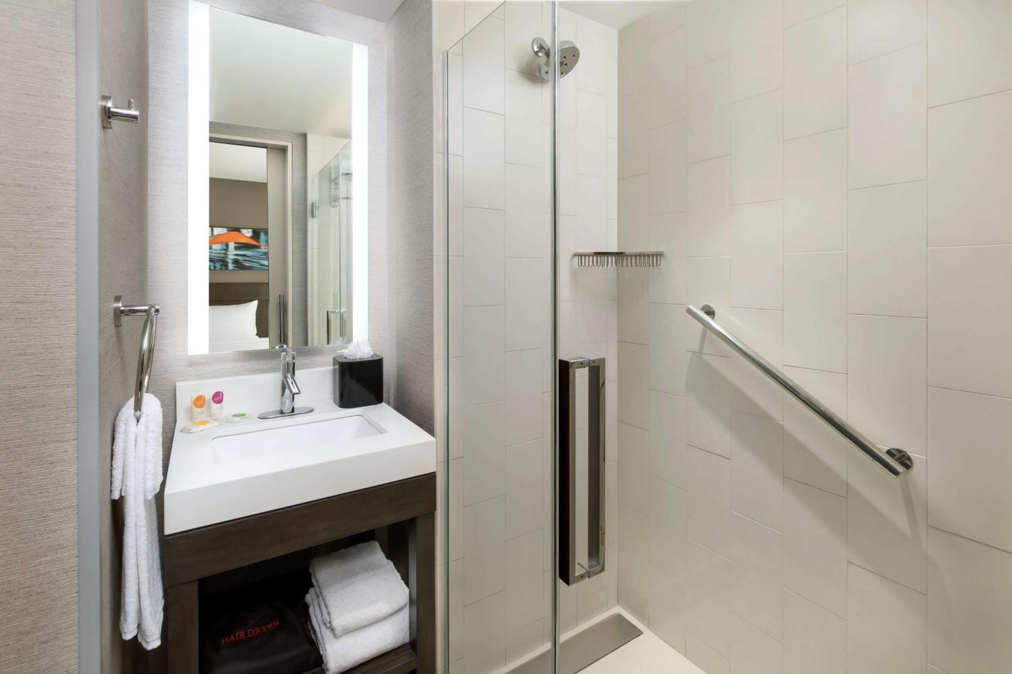 Standard Doppelzimmer mit 2 Doppelbetten