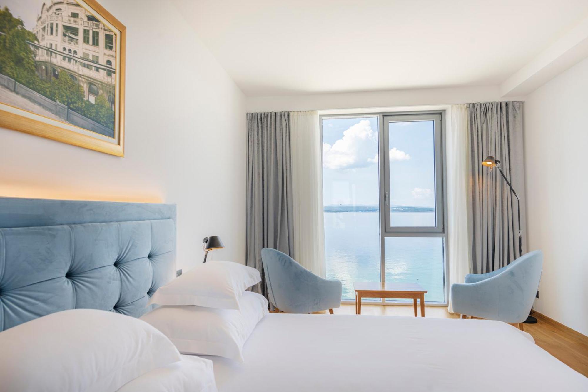Premium Double or Twin Room Sea View