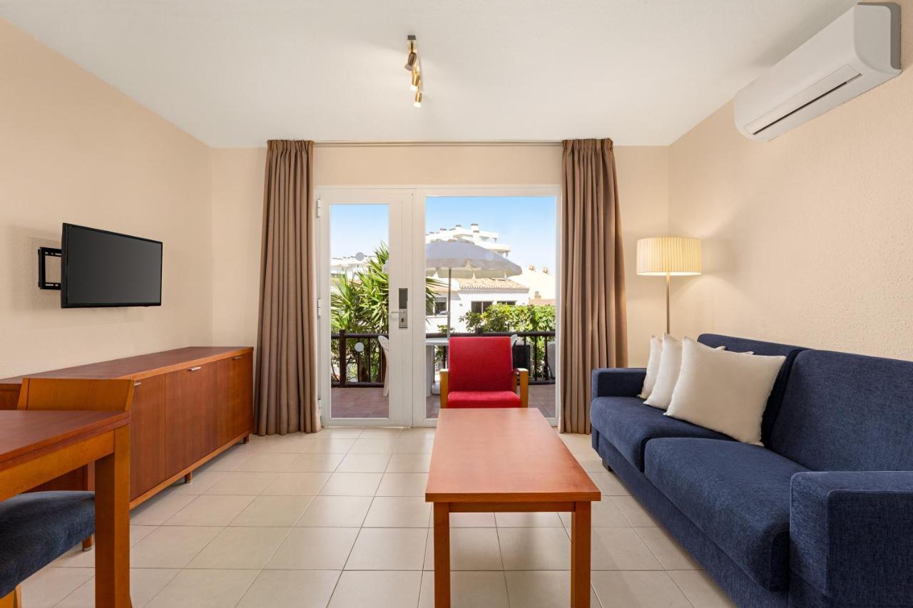 Classic One Bedroom Apartment,1287968959:JPEG