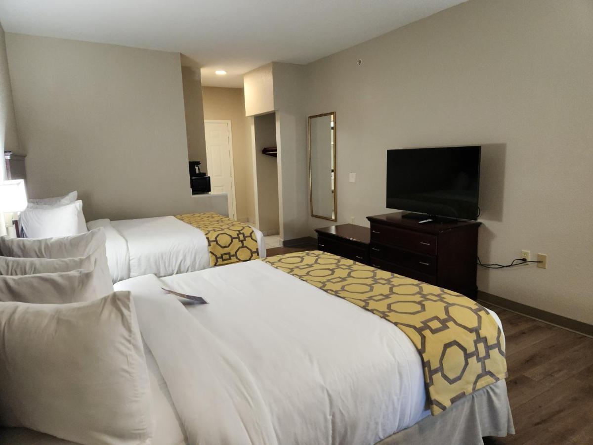Queen Room Two Queen Beds Non-Smoking