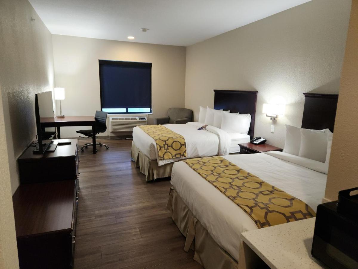 Queen Room Two Queen Beds Non-Smoking