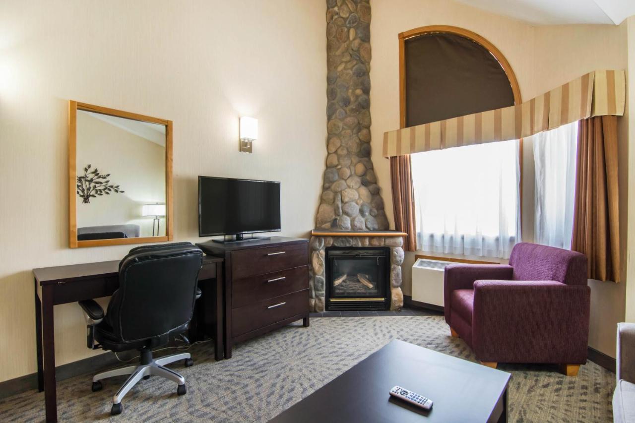 Superior King Room,1345579613:JPEG