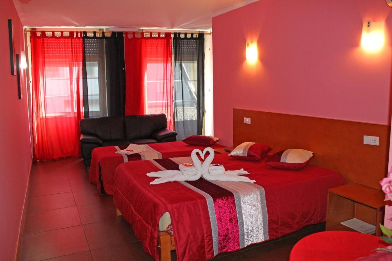 Camera Matrimoniale con Letto Supplementare