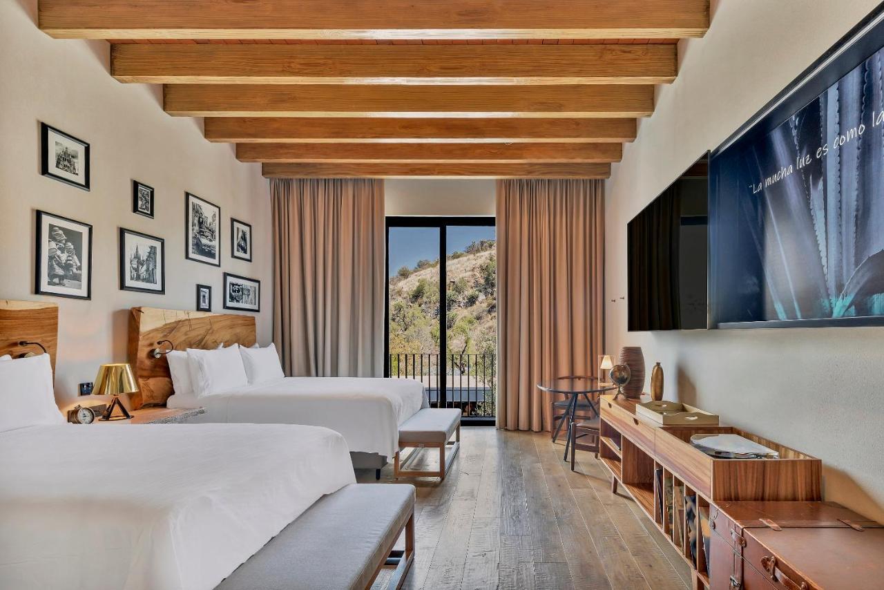 Deluxe Room 2 Double