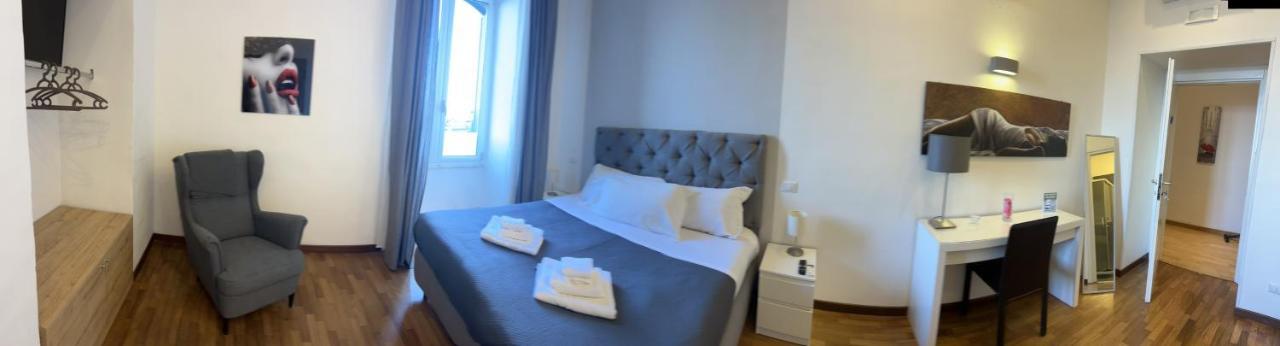 Deluxe Doppelzimmer mit seitlichem Meerblick