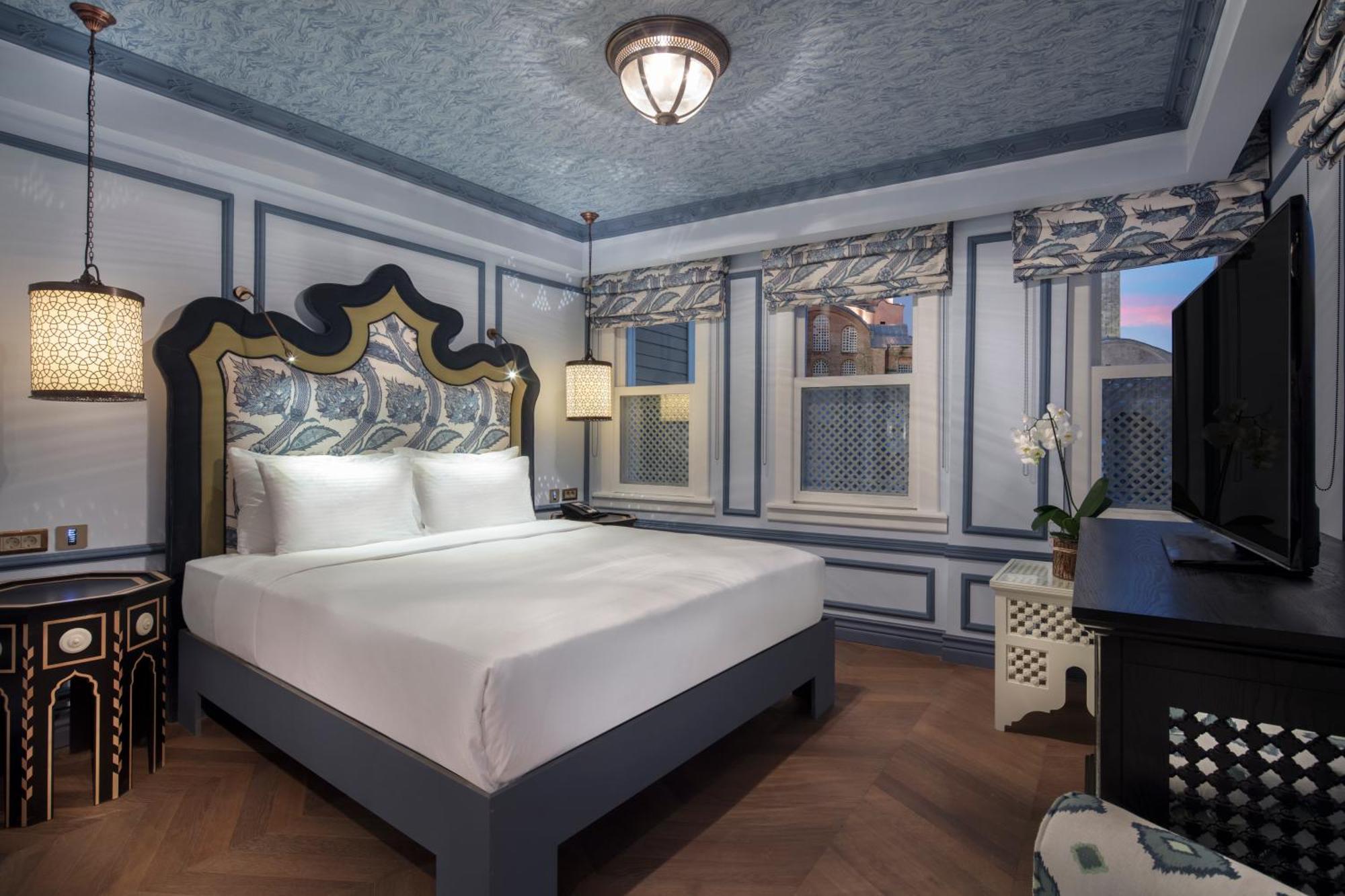 Superior King Room