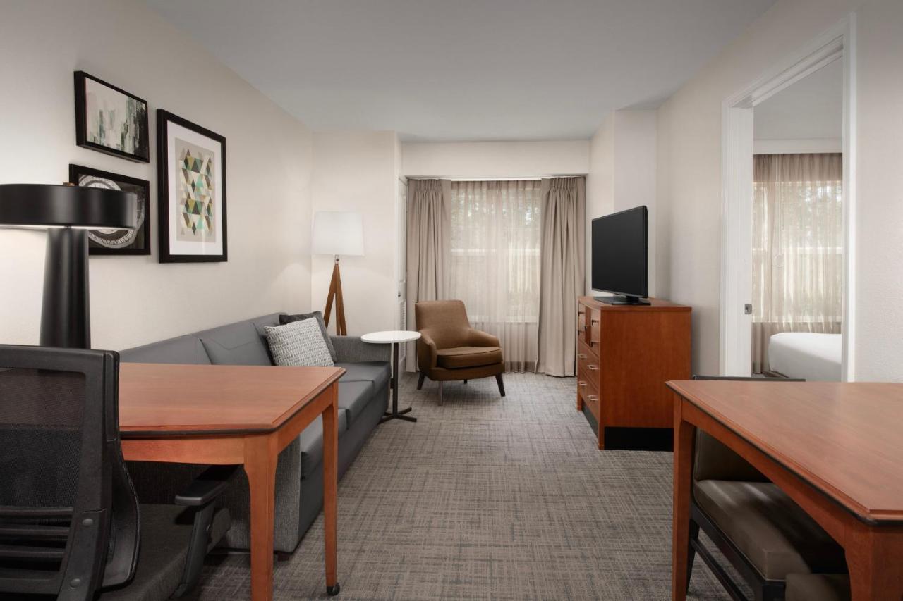 One-Bedroom King Suite,1498653190:JPEG