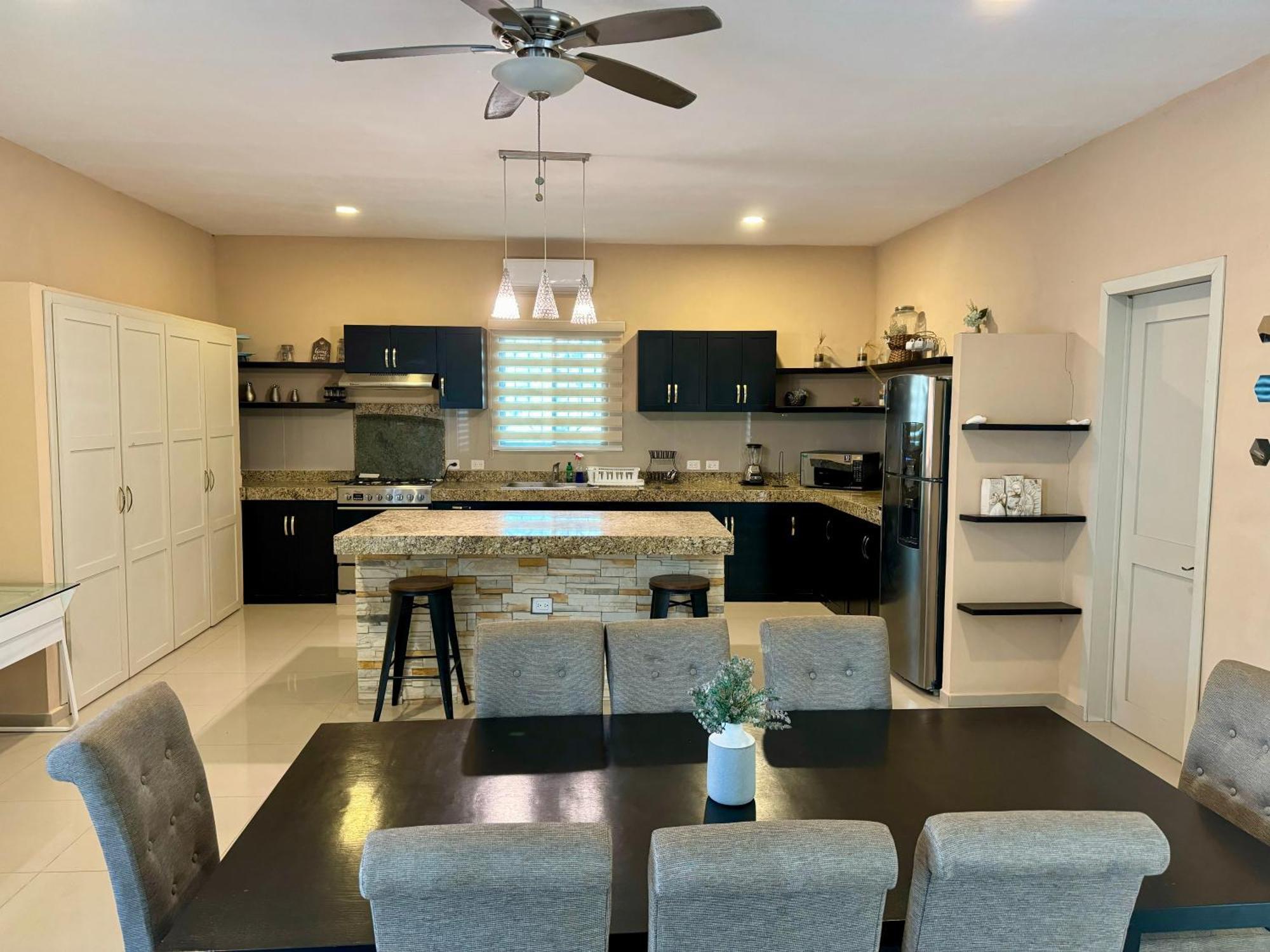 Deluxe Family Room