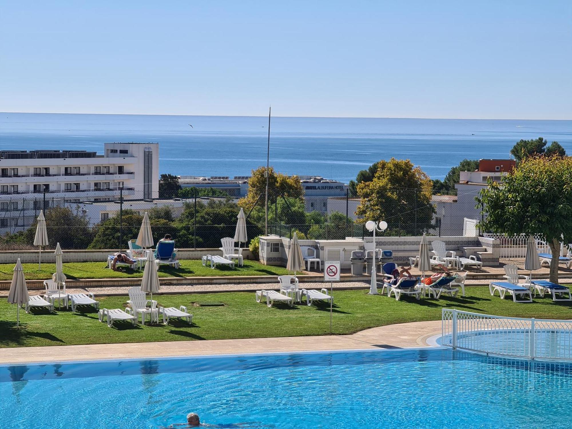 One-Bedroom Apartment Pool View