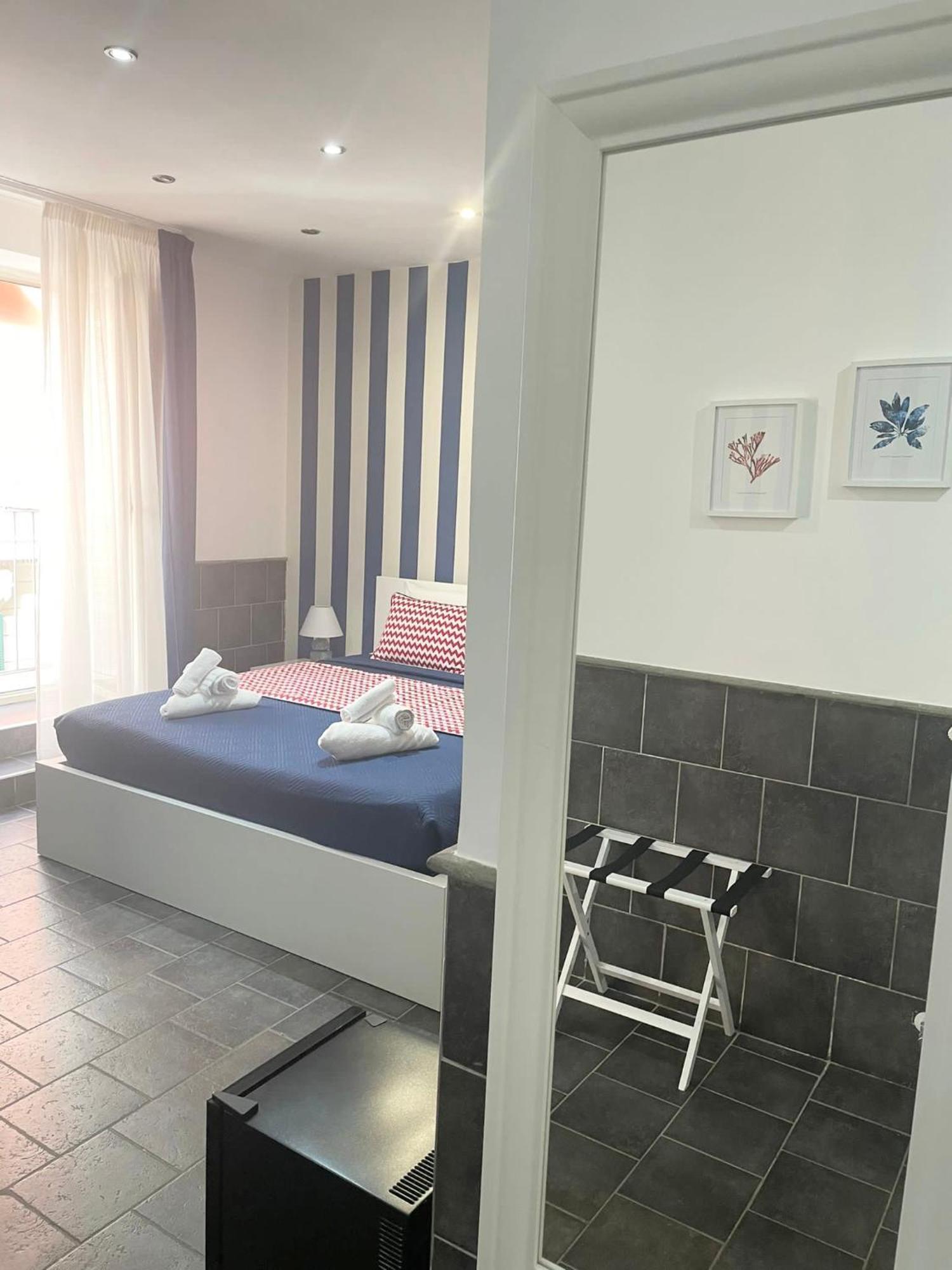 Queen Room Spa Bath