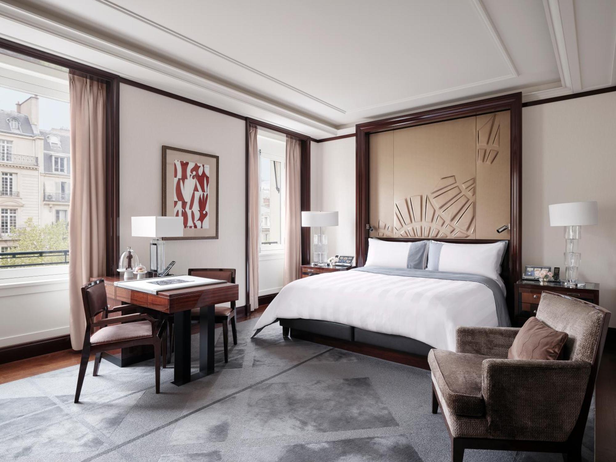 Deluxe King Room