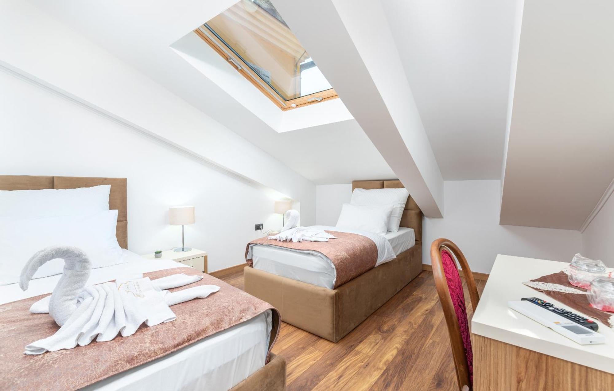 Kleines Doppelzimmer - Dachgeschoss