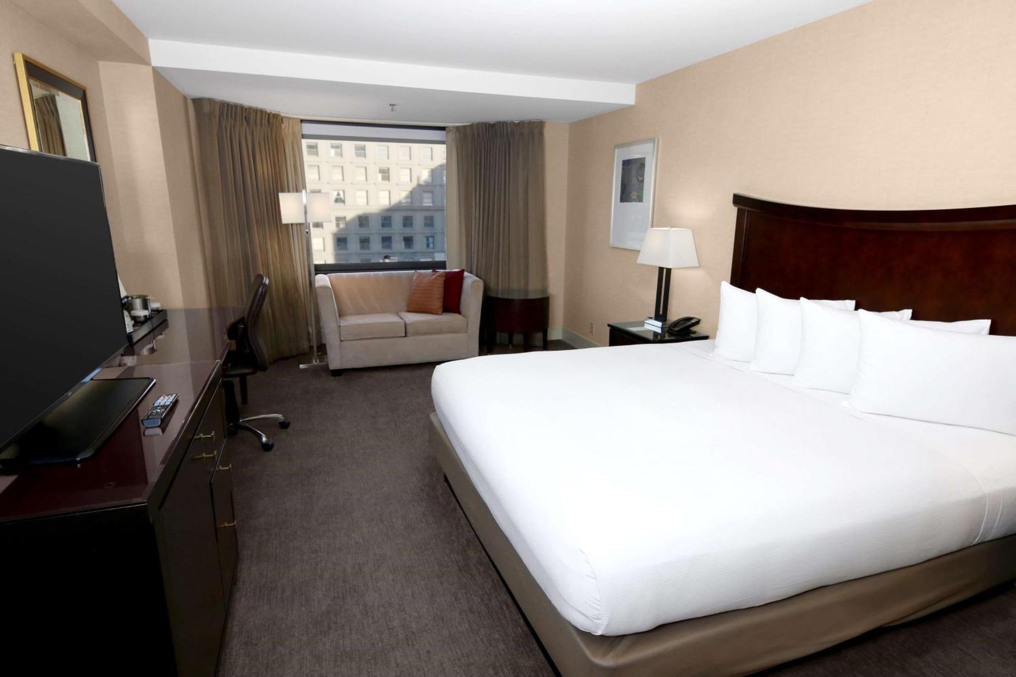 Quarto com Cama King-size