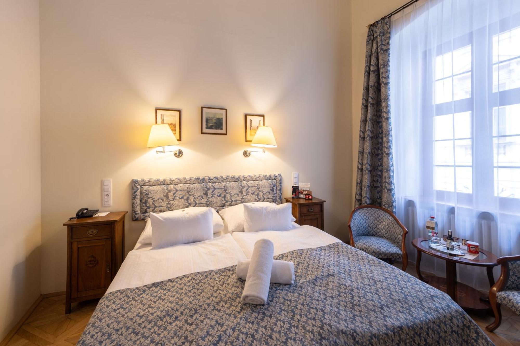 Deluxe Double or Twin Room