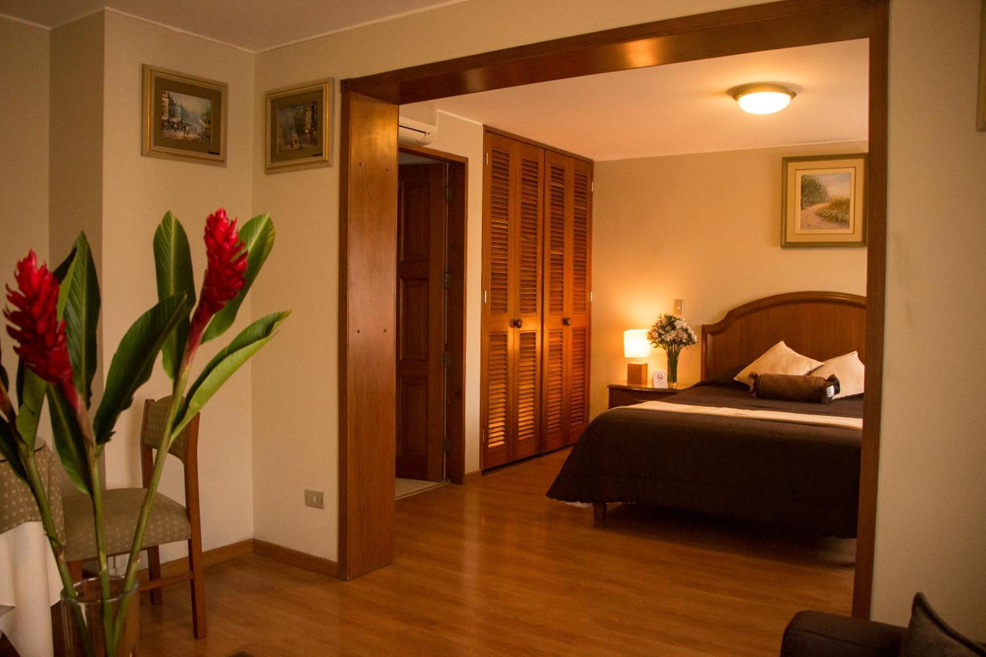 Suite with  Jacuzzi and Sauna