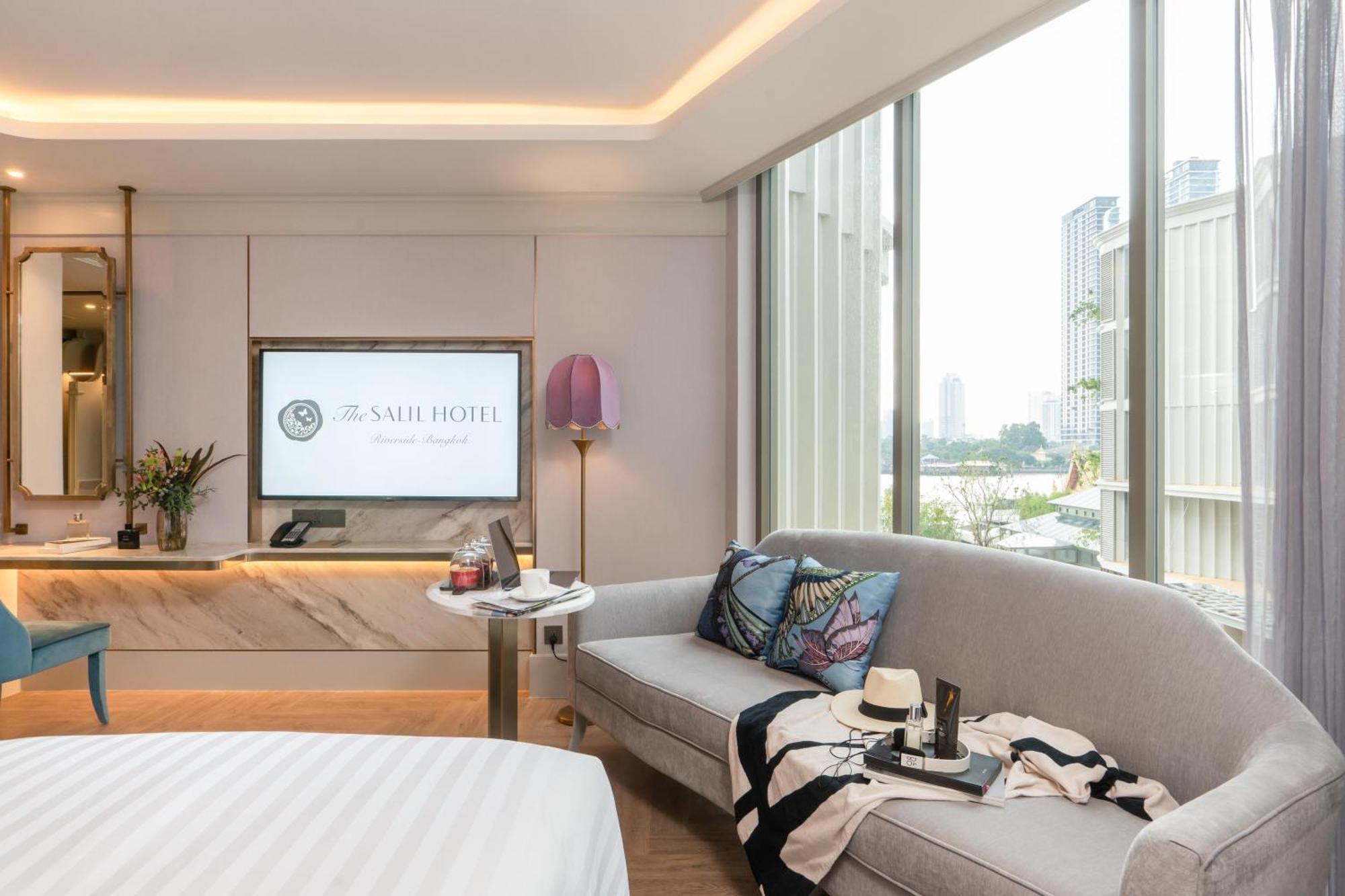 Deluxe Room River View