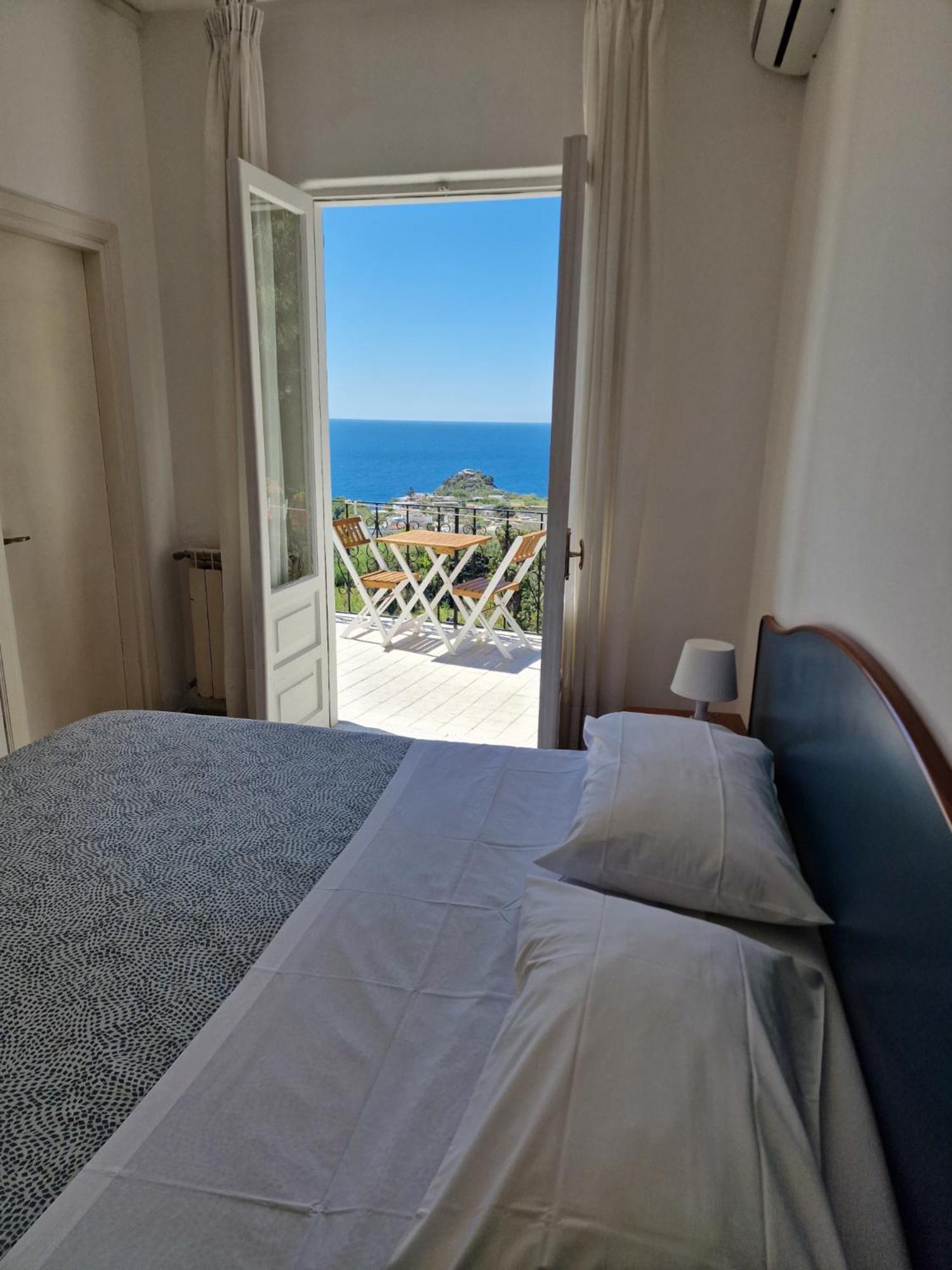 Double Room with Balcony and Sea View