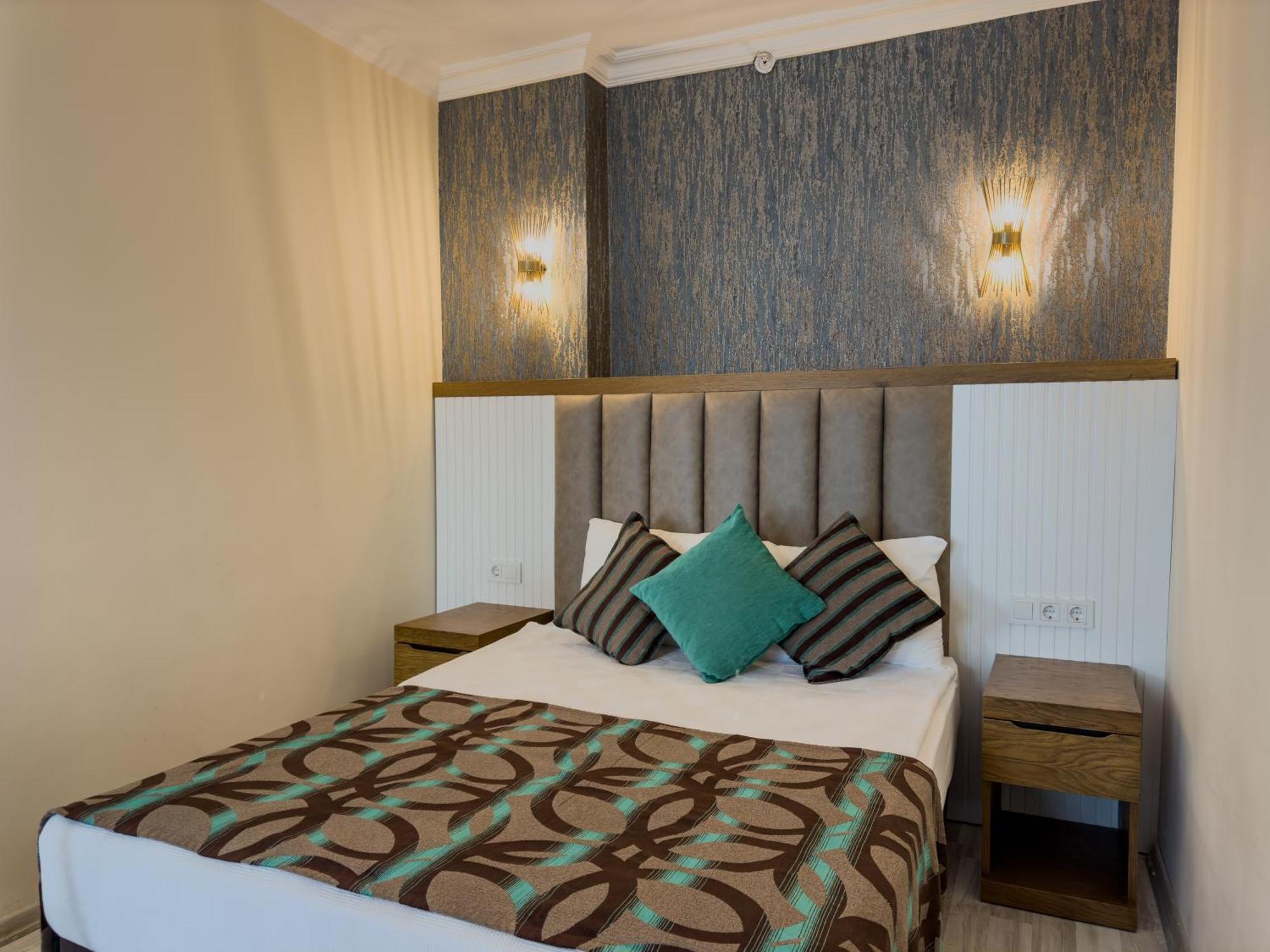 Double or Twin Room Sea View