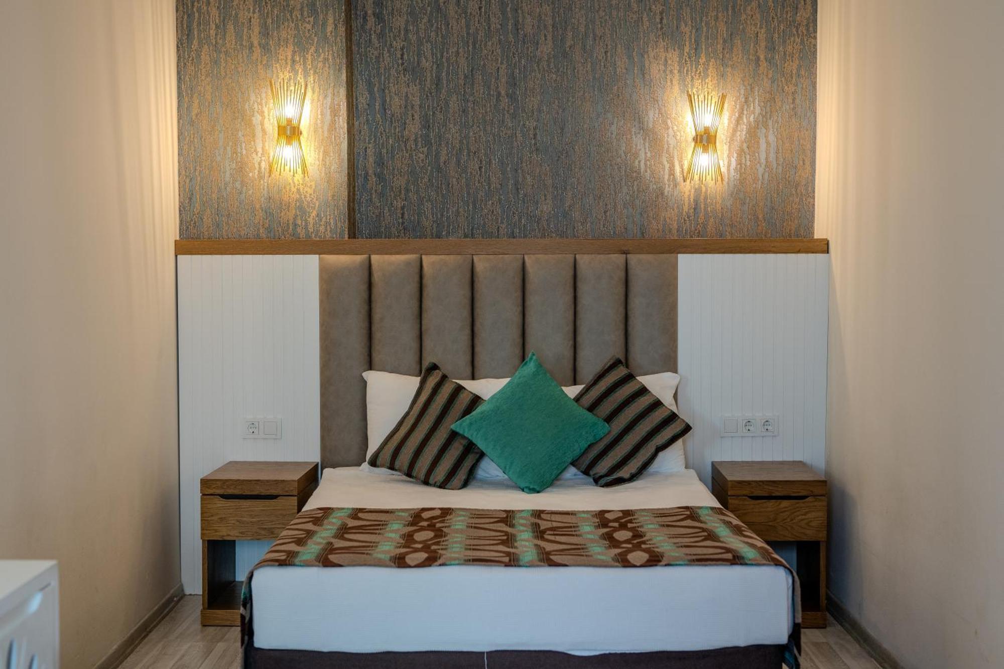 Double or Twin Room Sea View