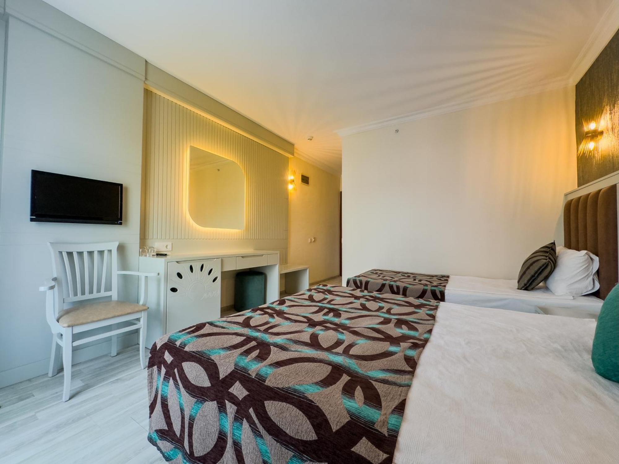 Double or Twin Room Sea View