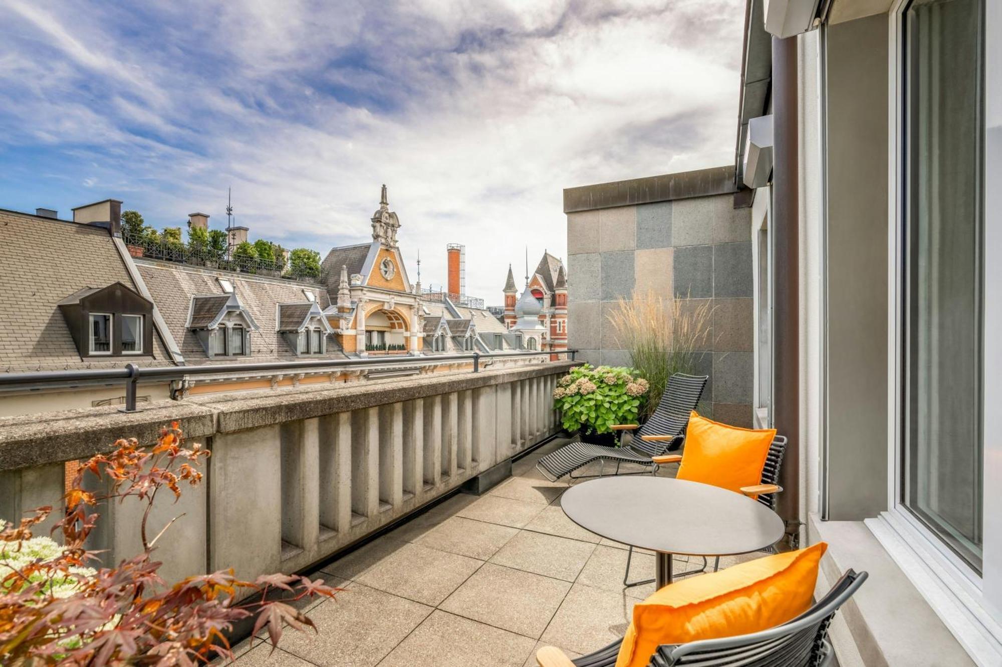 Junior King Suite Balcony