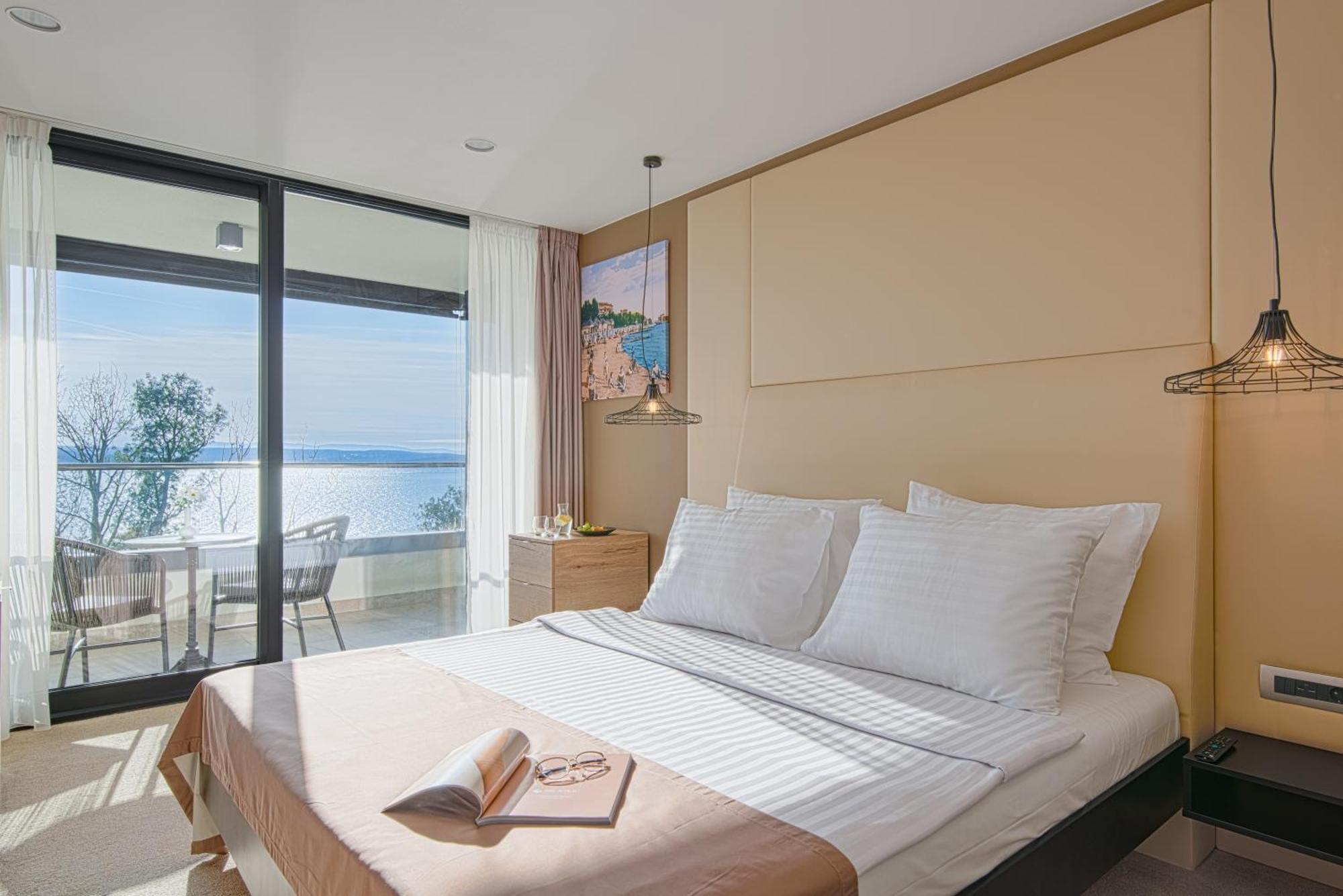 Superior Double or Twin Room Sea Side View Balcony