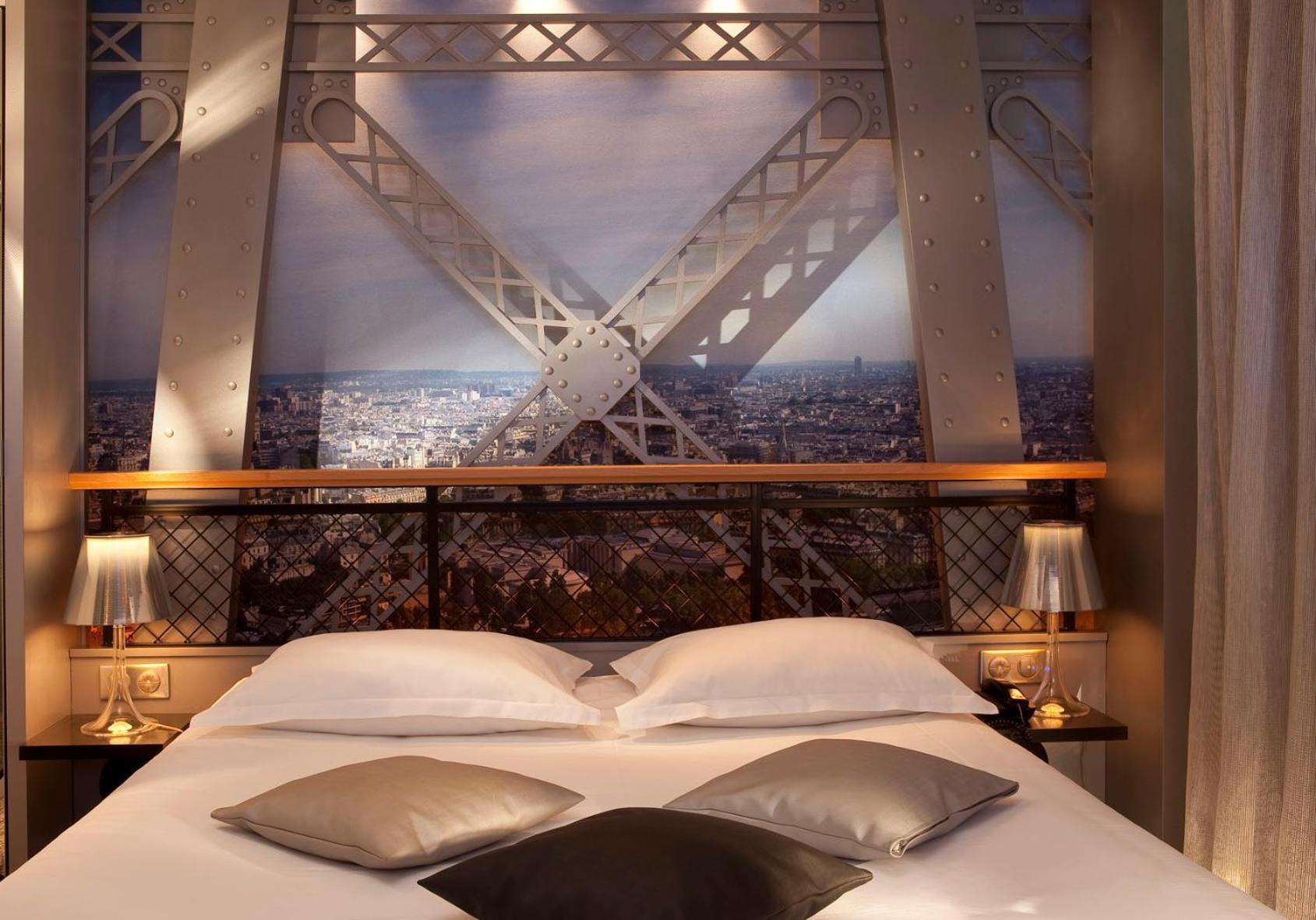 Double Room Tour Eiffel Shower