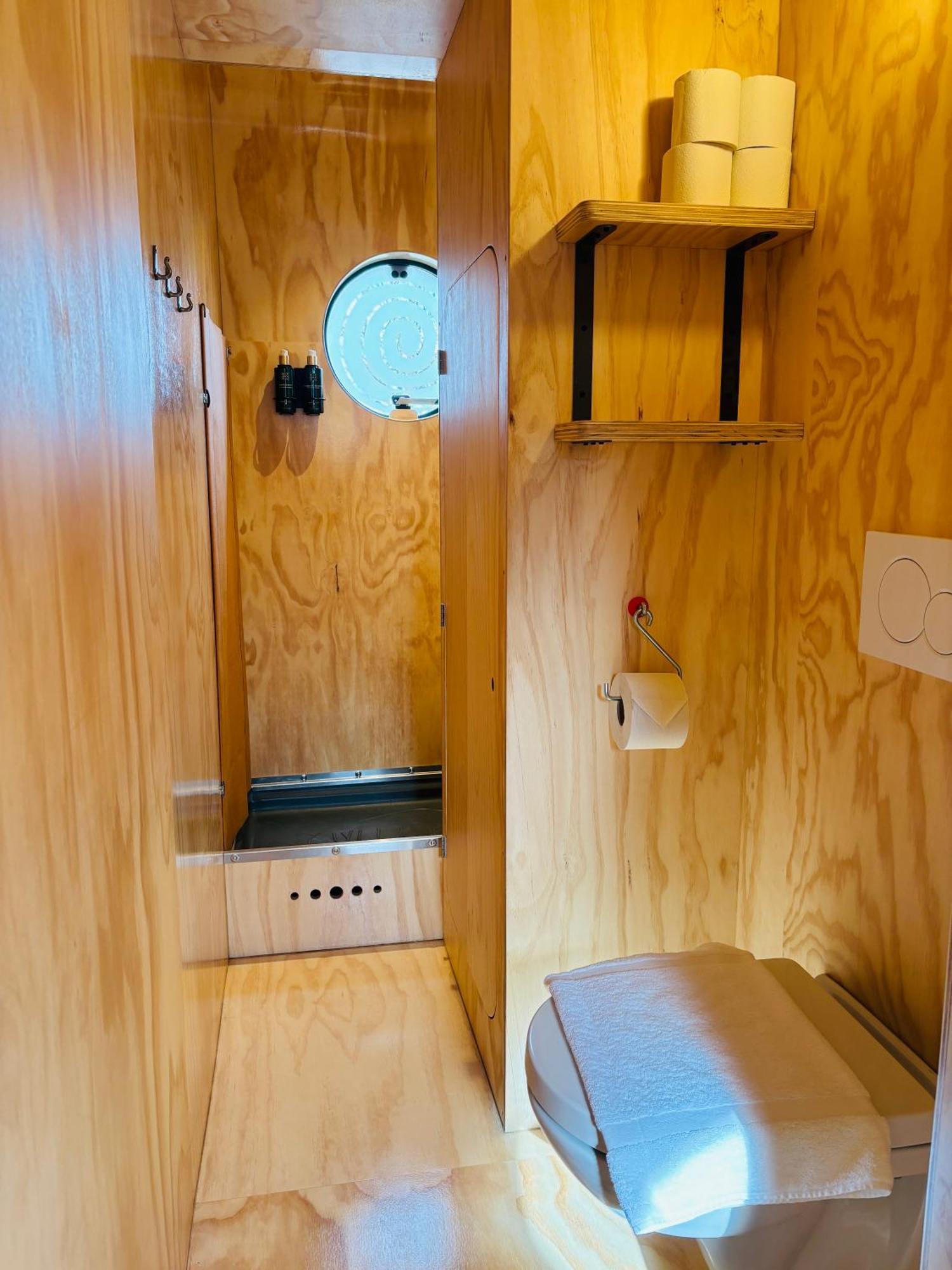 Superior Cabin The Wikkel Bear 700m from park