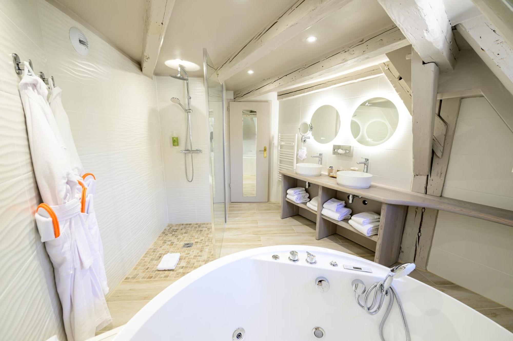 Duplex Suite Balneo Bath