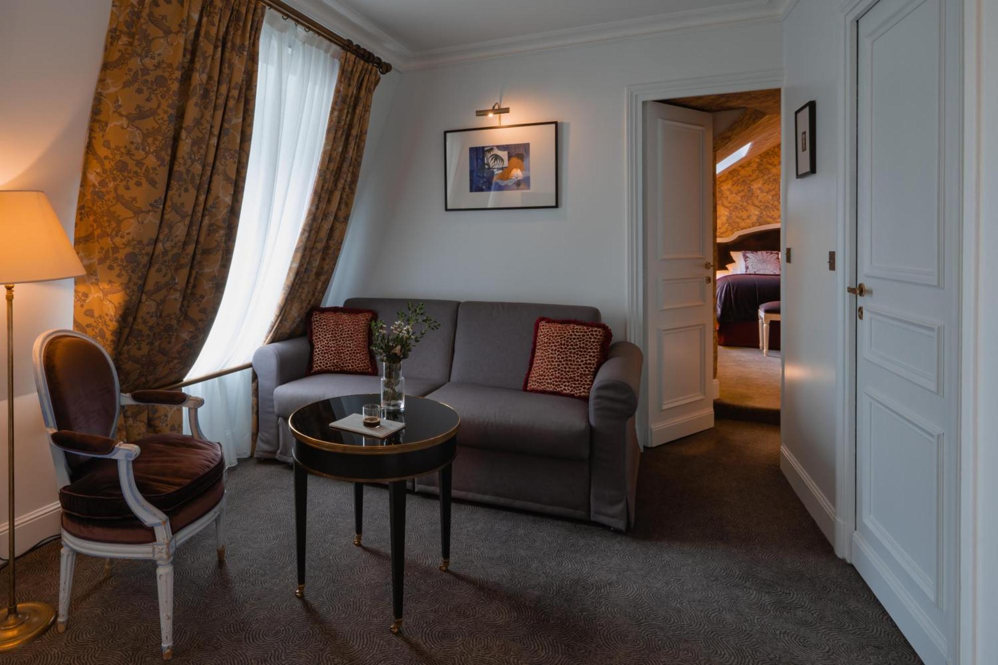 Signature Suite