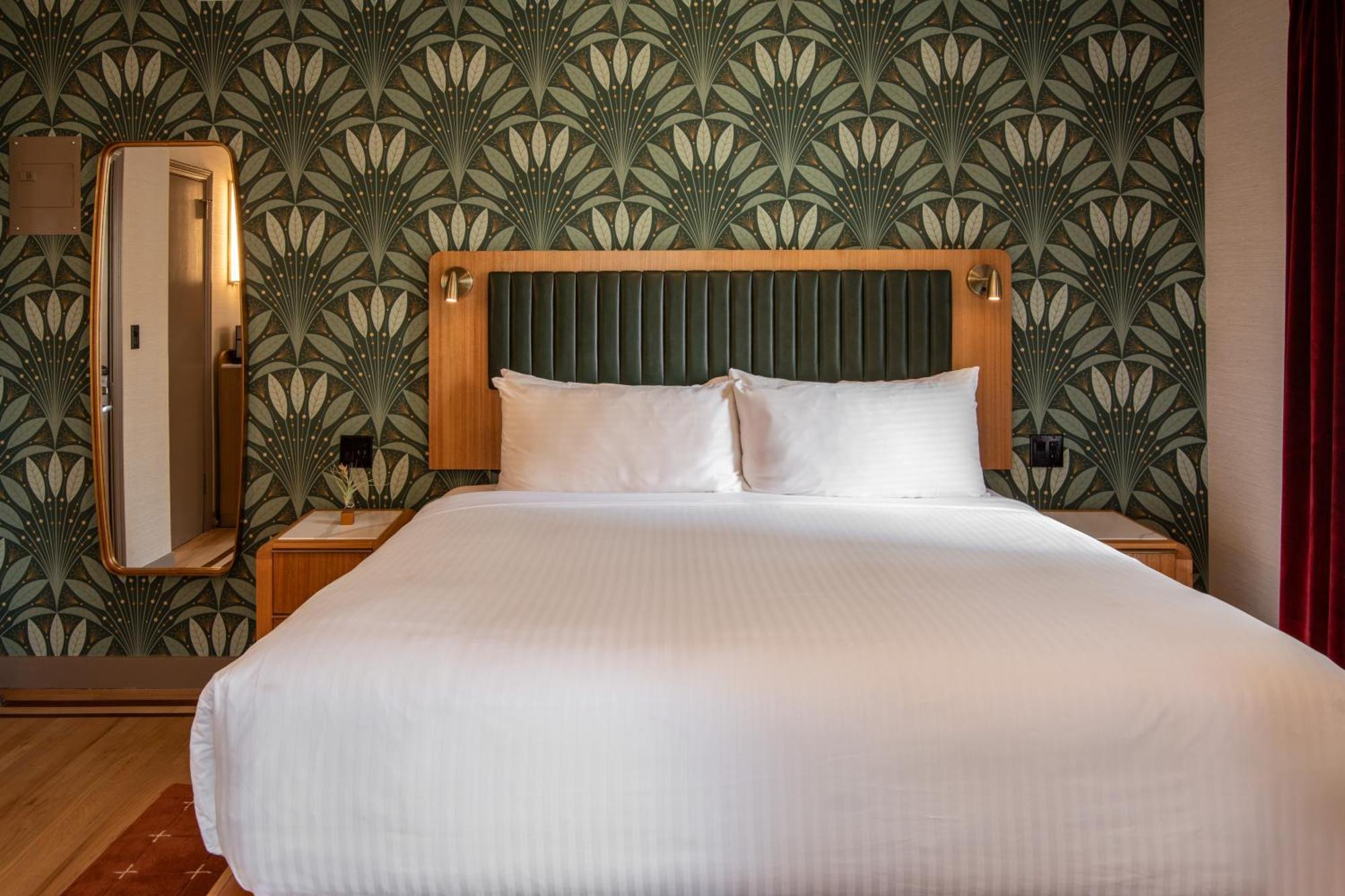 Marquee 1 King Bed