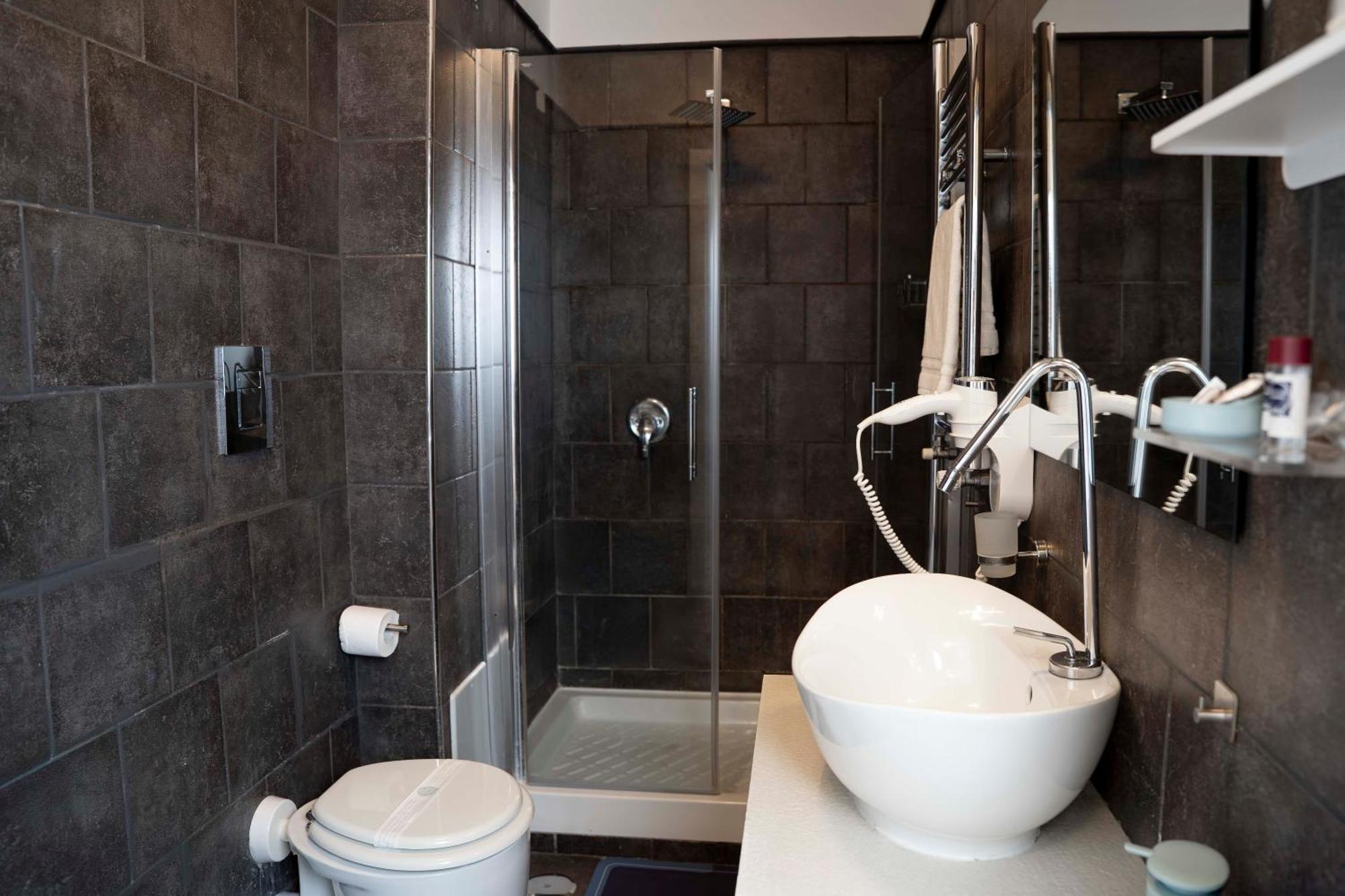 King Room Spa Bath