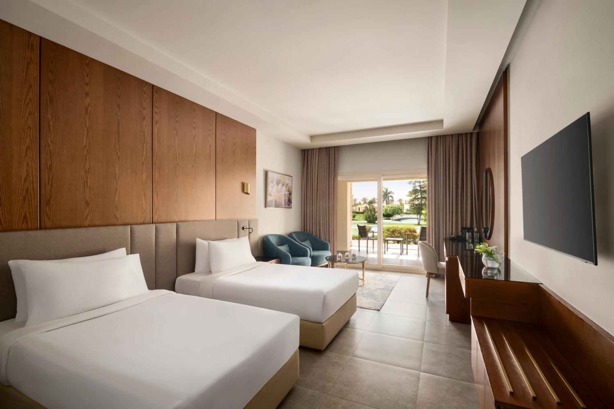 Premier Twin Room Pool View