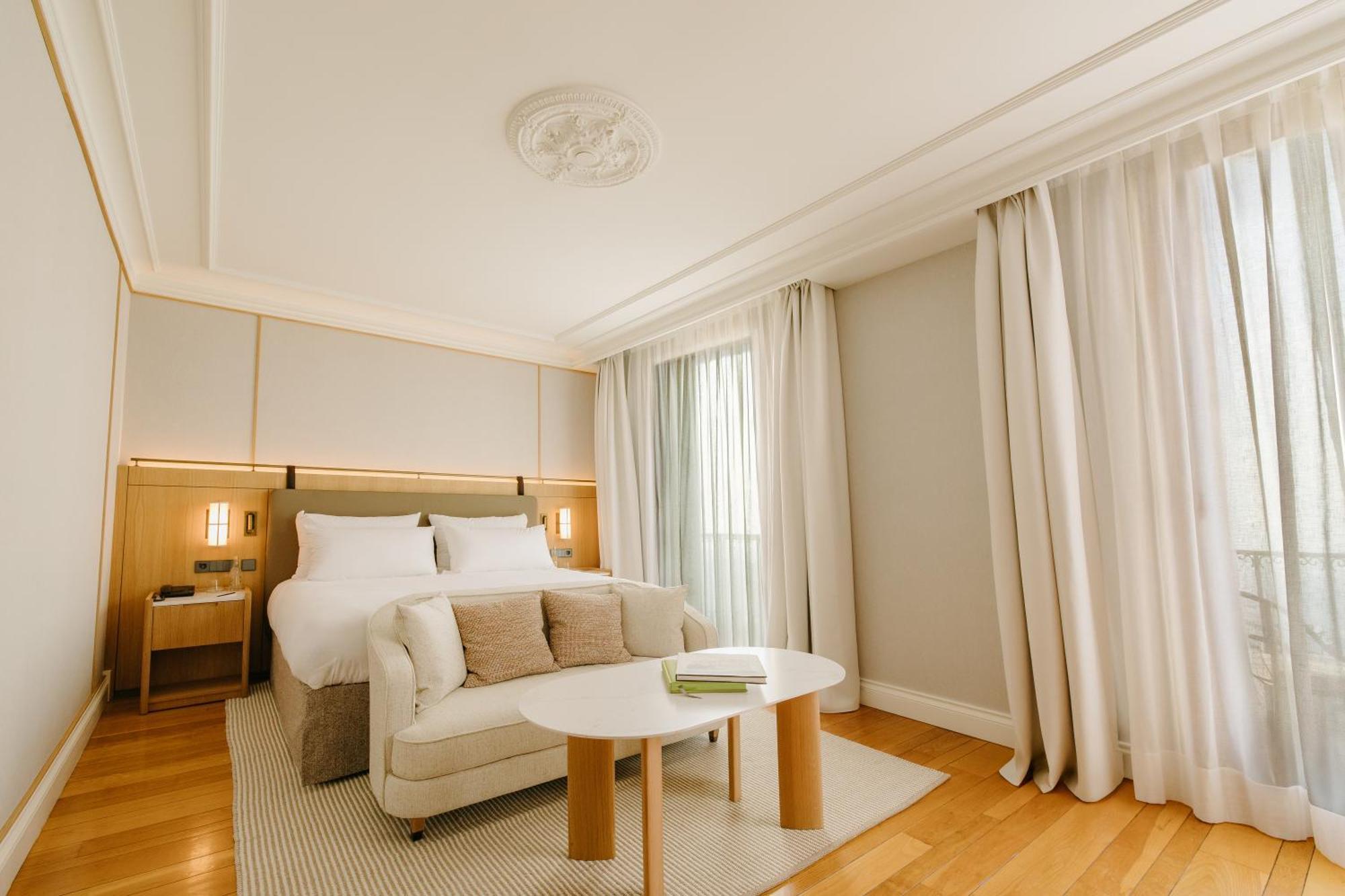 Chambre Deluxe Double ou Lits Jumeaux
