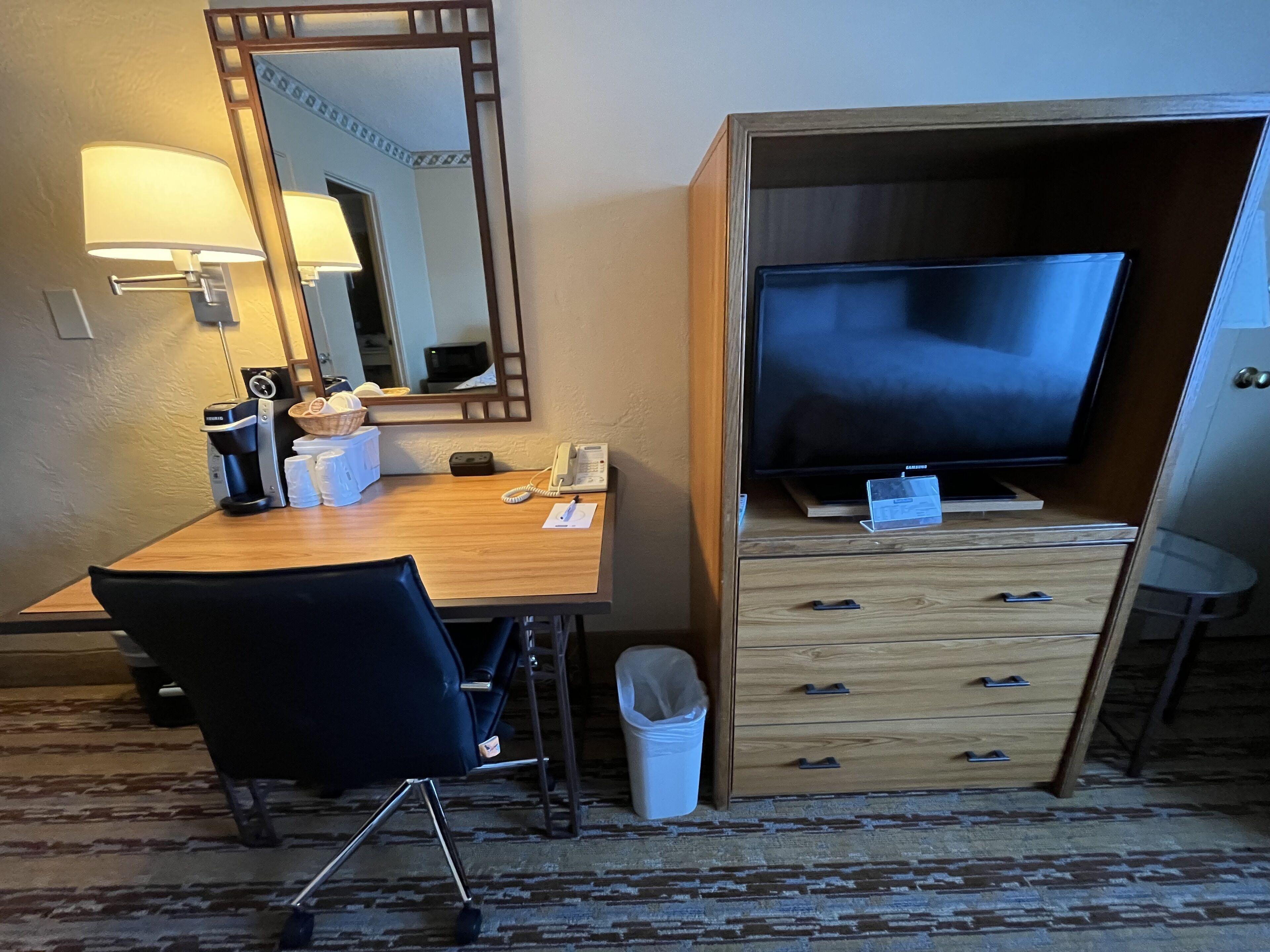 King Room City View Non-Smoking