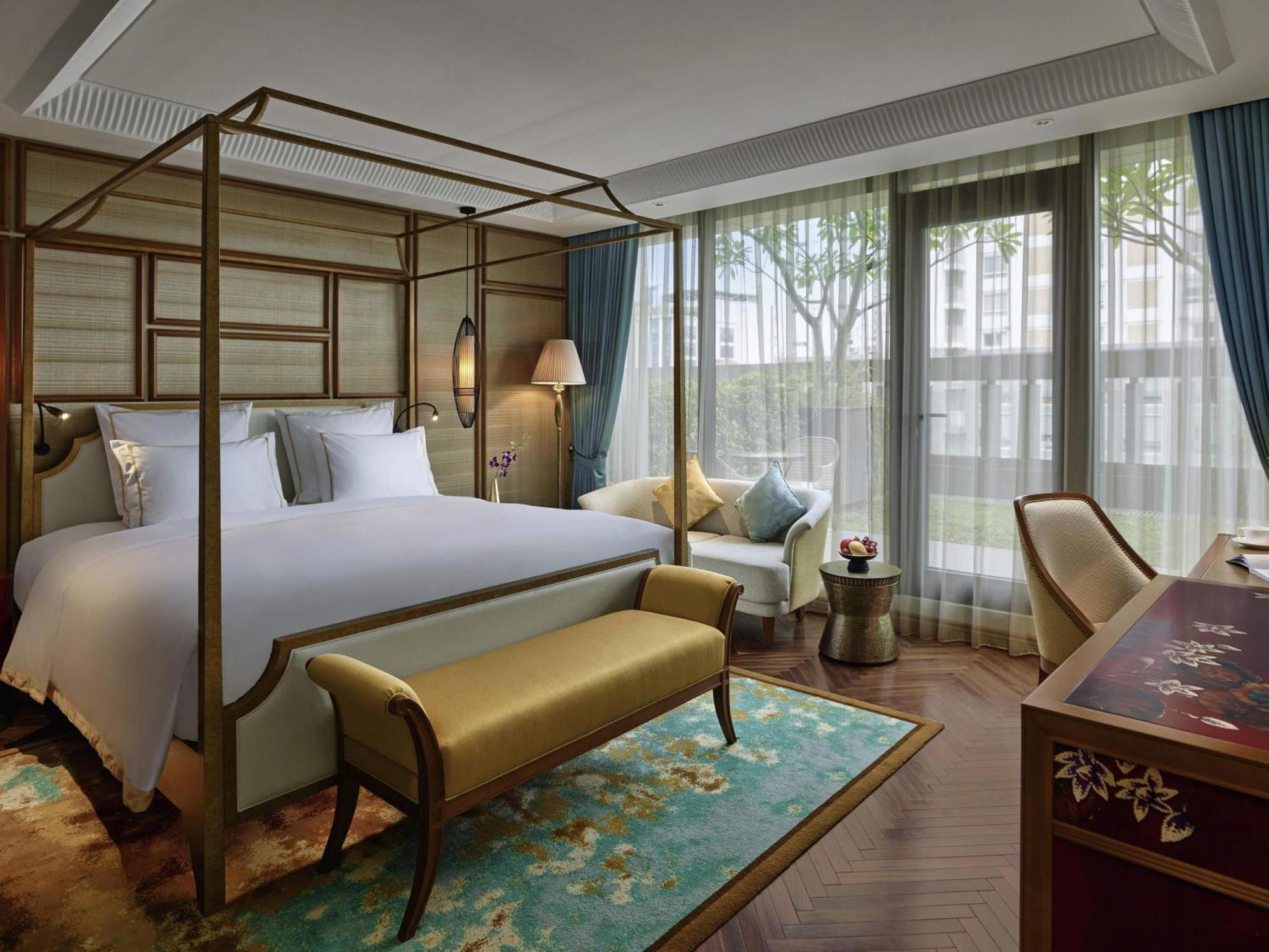 Executive King Room with Lounge Access - High Floor