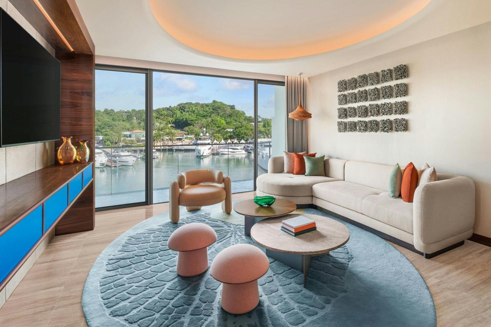 W Suite, 1 Bedroom Suite, 1 Super King Bed, Balcony