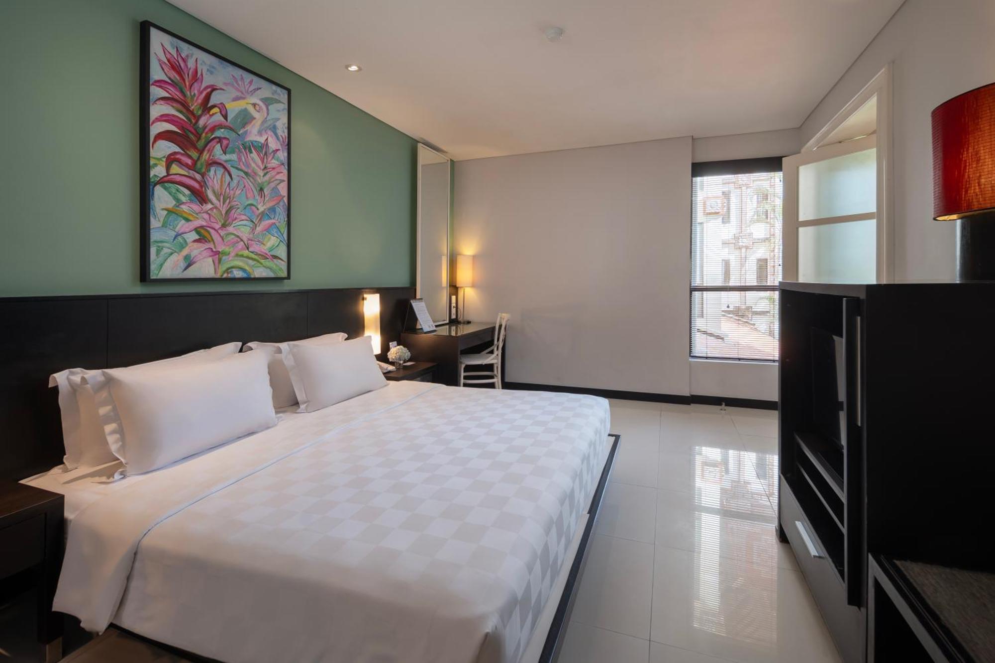 Suite with Pool View,1742645358:JPEG