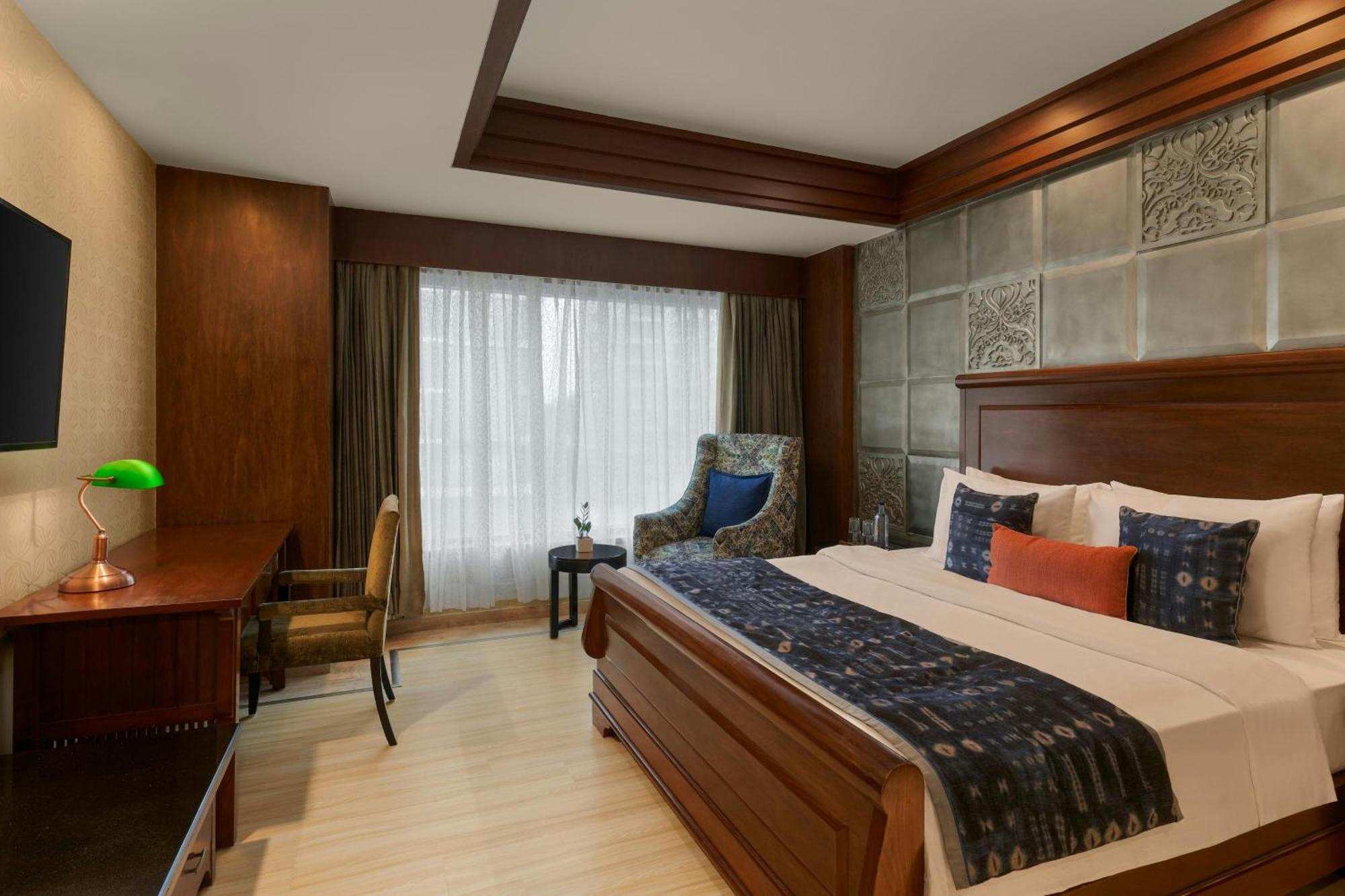 Fern Classic King Suite City View