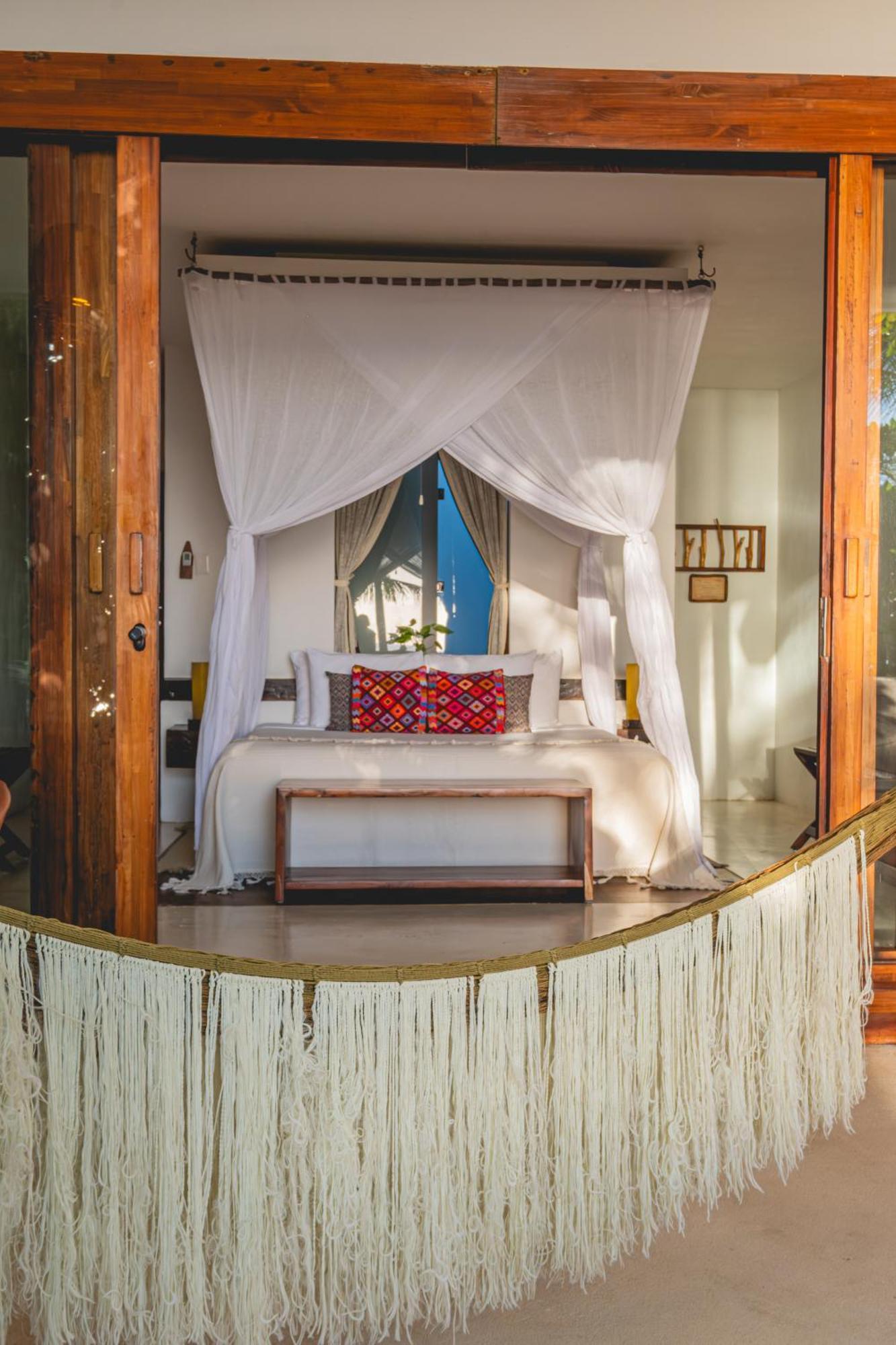 Deluxe Beachfront Room